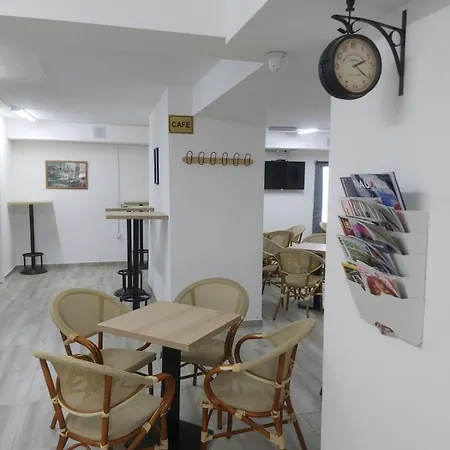 Hotel Kruna 3*